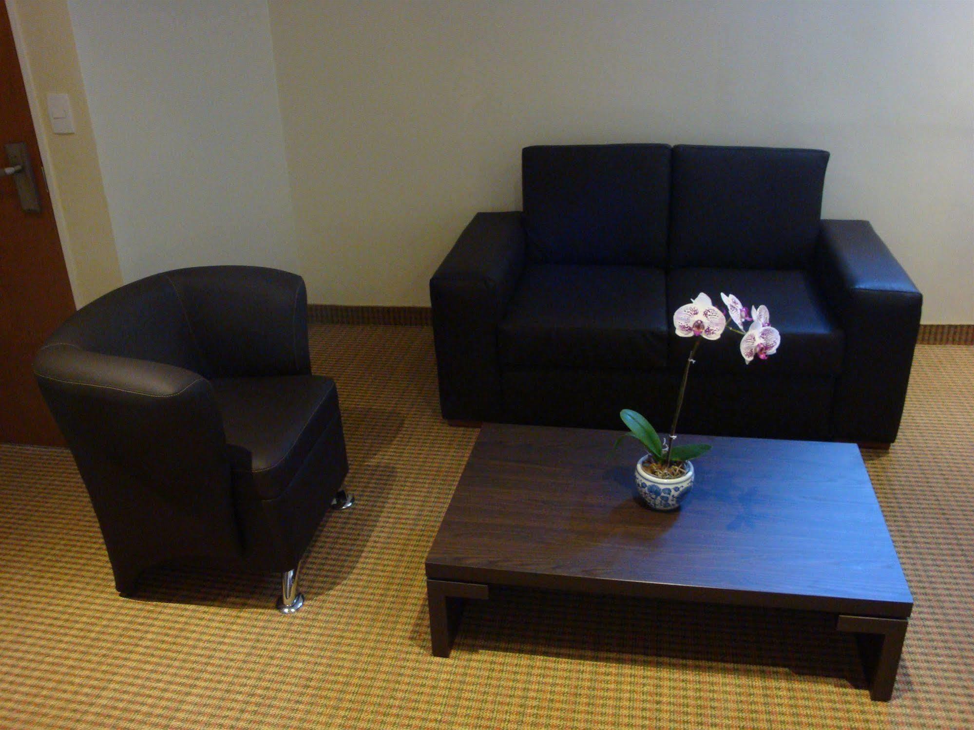 Continental Altamira Hotel การากัส ภายนอก รูปภาพ