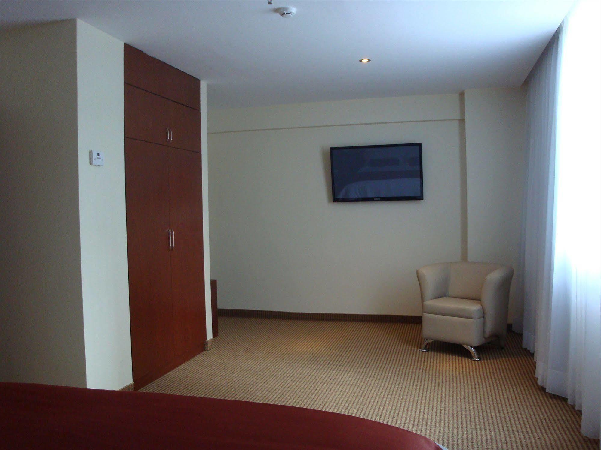Continental Altamira Hotel การากัส ภายนอก รูปภาพ