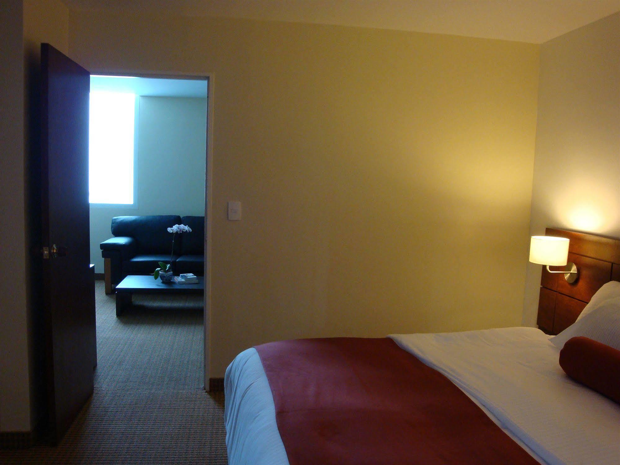 Continental Altamira Hotel การากัส ภายนอก รูปภาพ