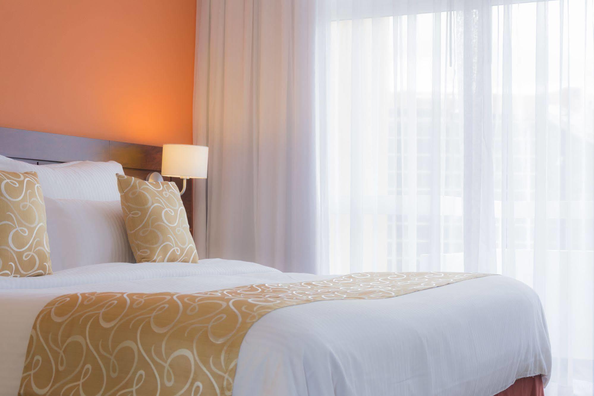 Continental Altamira Hotel การากัส ภายนอก รูปภาพ