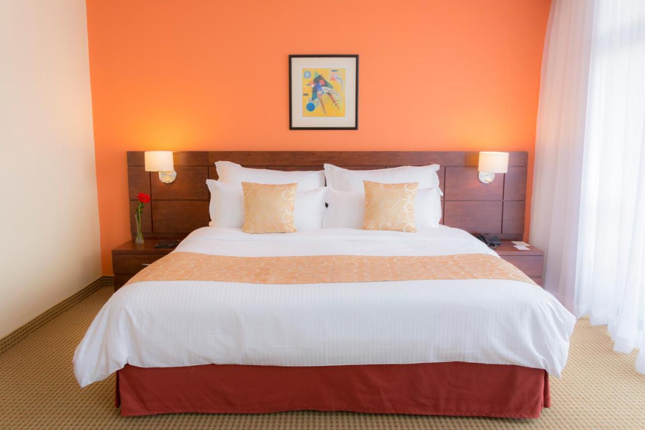 Continental Altamira Hotel การากัส ภายนอก รูปภาพ